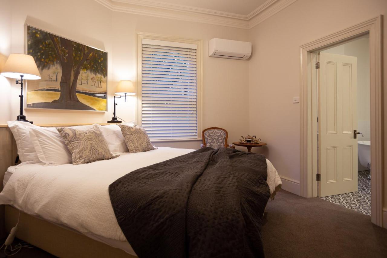 샌디베이 The Rivulet B&B 외부 사진 A bedroom at the hotel