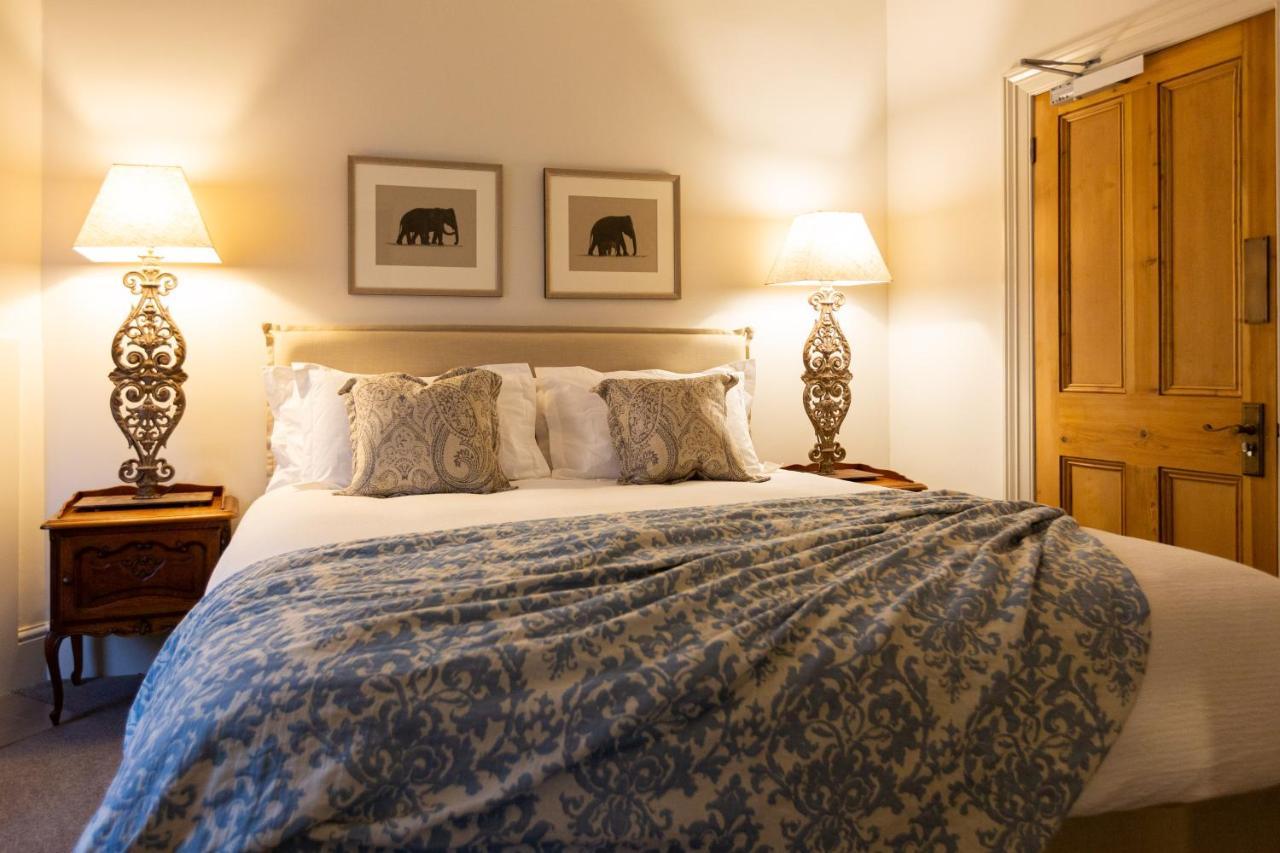 샌디베이 The Rivulet B&B 외부 사진 A bedroom at the hotel